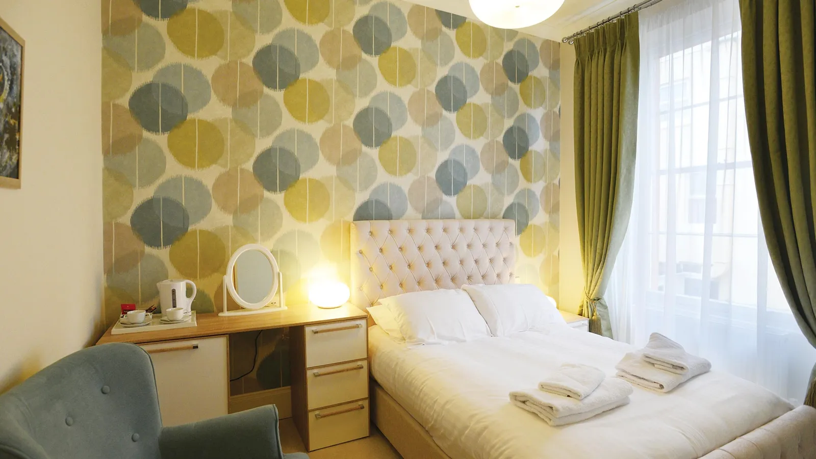 Cloudlight Double Room