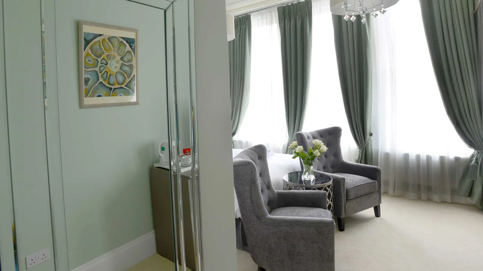 Azurro Signature Suite