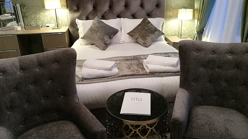 Azurro Signature Suite